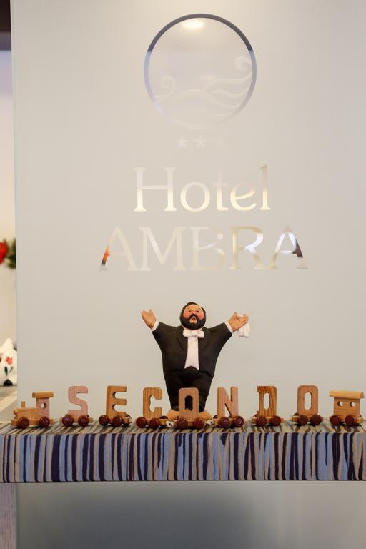 Hotel Ambra Cesenatico Kültér fotó